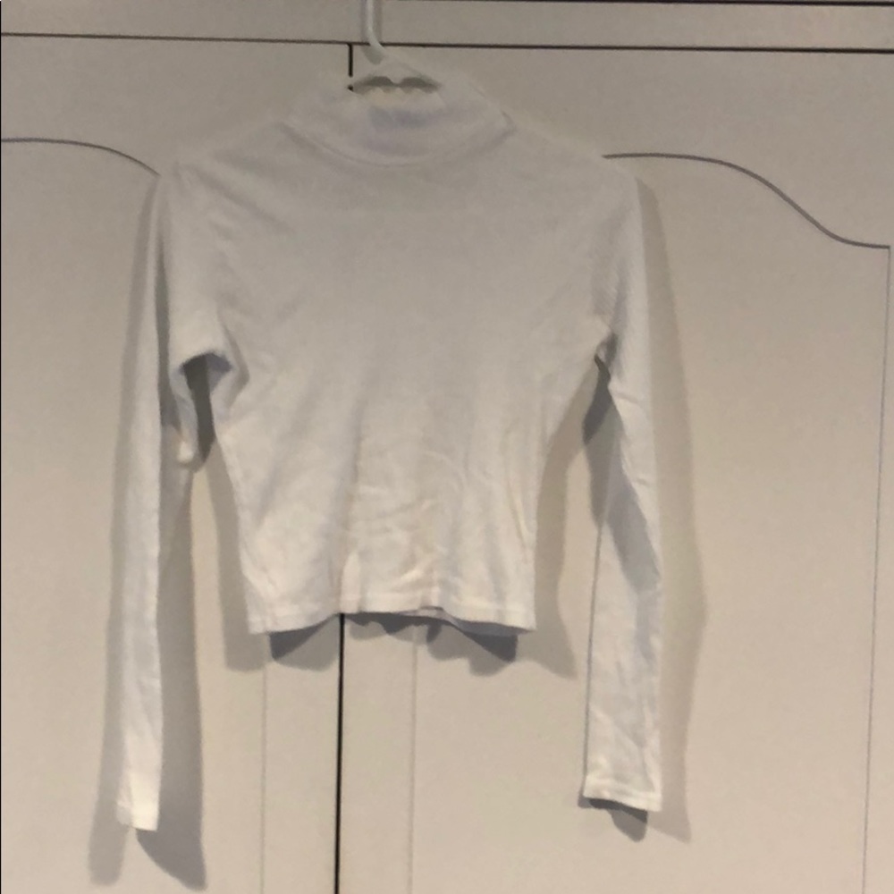 Brandy Melville shirt